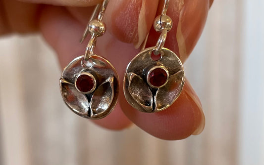 EnRoot Garnet Earrings