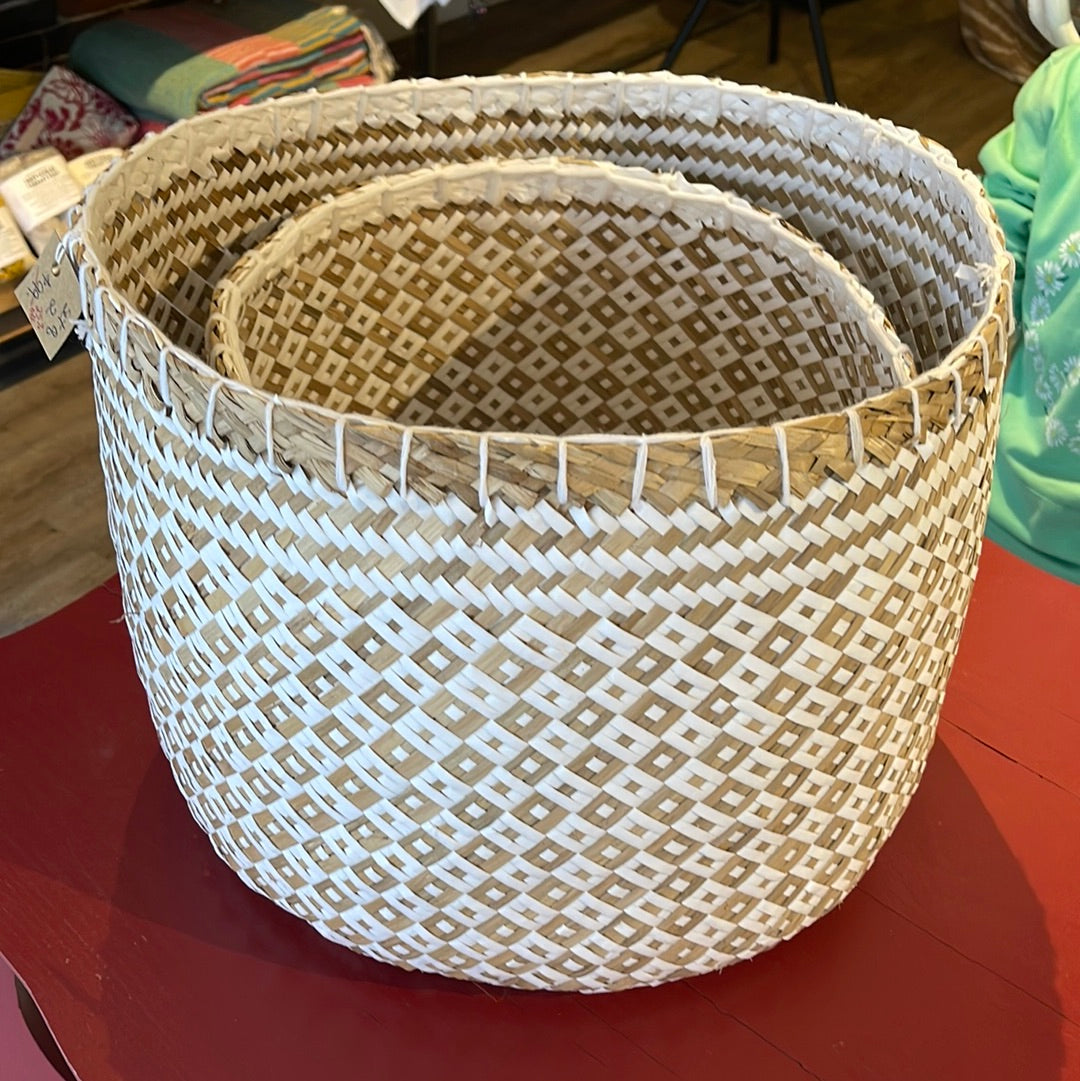 White & Natural Seagrass Baskets (Set Of 2)
